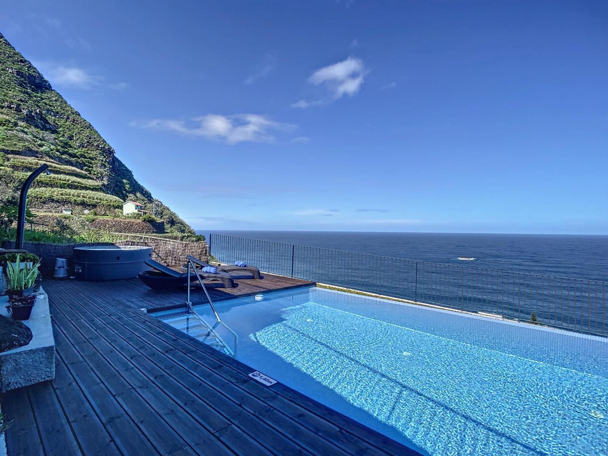 Casa Das Escaleiras By Atlantic Holiday بورتو مونيز المظهر الخارجي الصورة