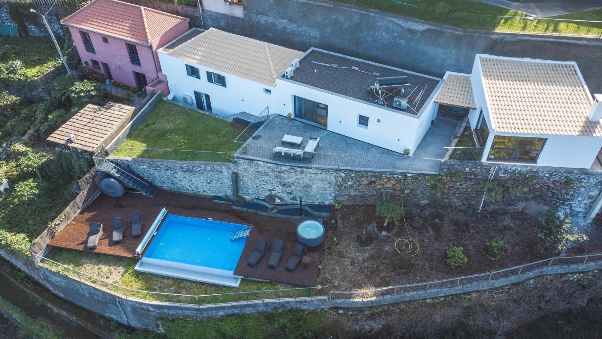 Casa Das Escaleiras By Atlantic Holiday بورتو مونيز المظهر الخارجي الصورة