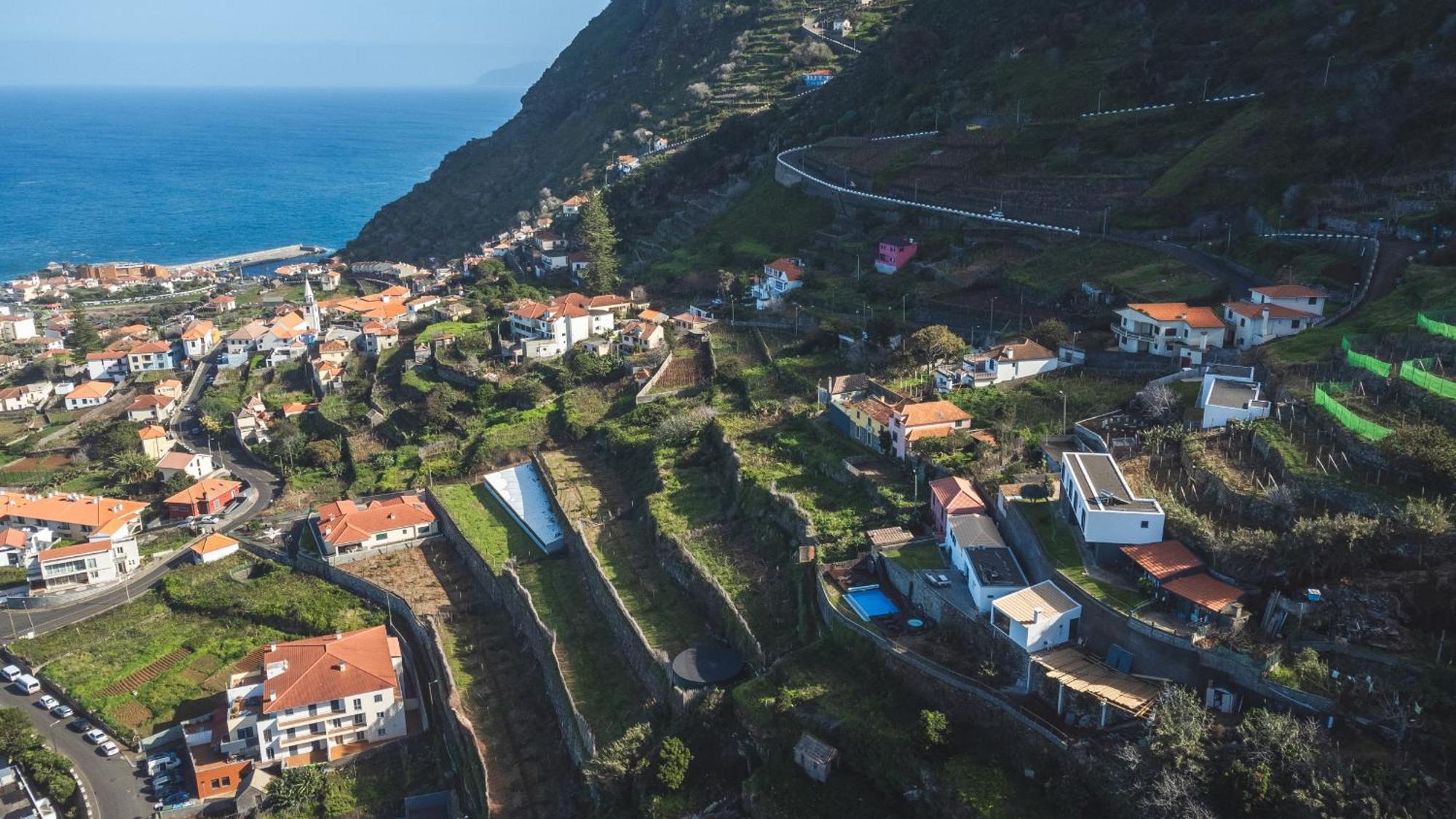 Casa Das Escaleiras By Atlantic Holiday بورتو مونيز المظهر الخارجي الصورة